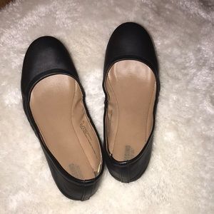 Black Ballet Flats